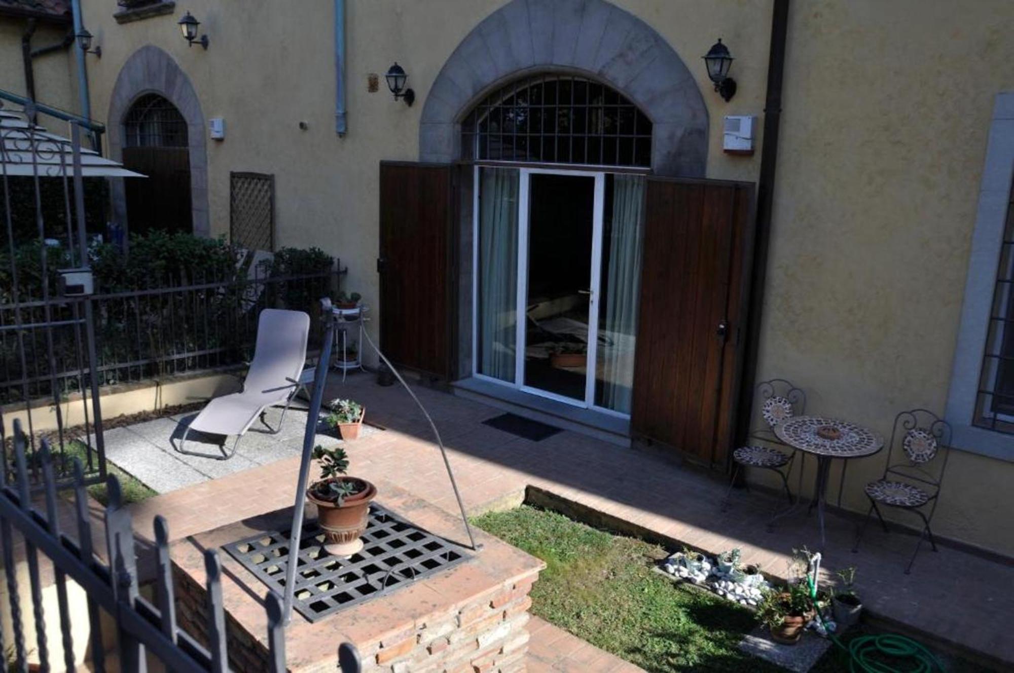 Charming Apartment In Empoli With Private Garden Exterior foto